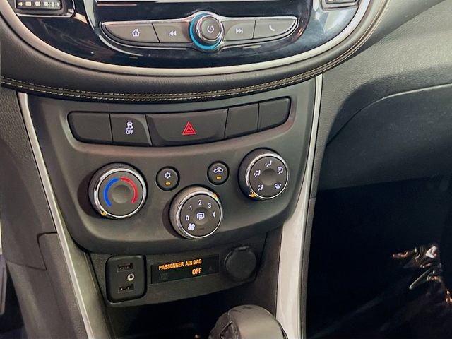 Used 2018 Chevrolet Trax LS FWD image 12