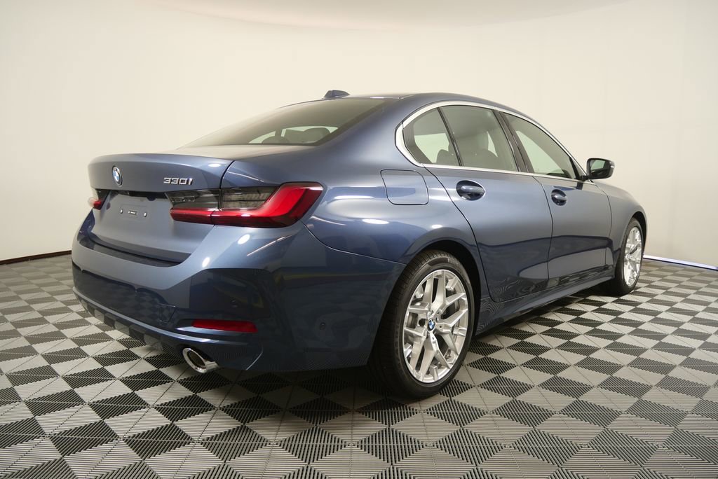 New 2026 BMW 330i Sedan w/ Premium Package RWD image 3