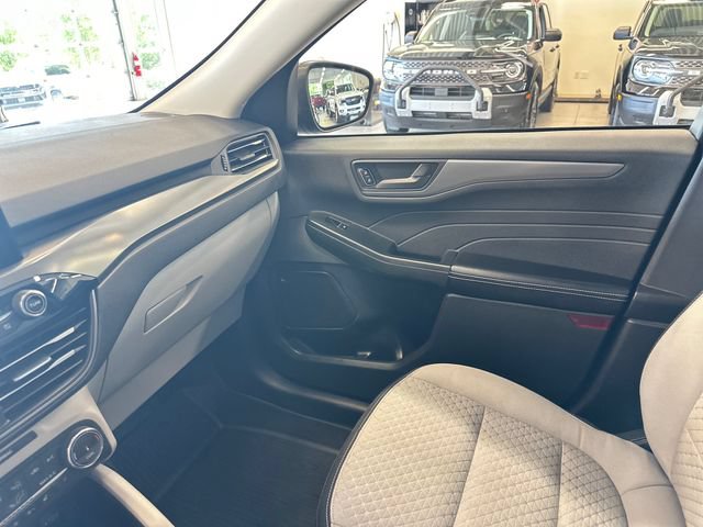 Used 2023 Ford Escape Active AWD/4WD image 24