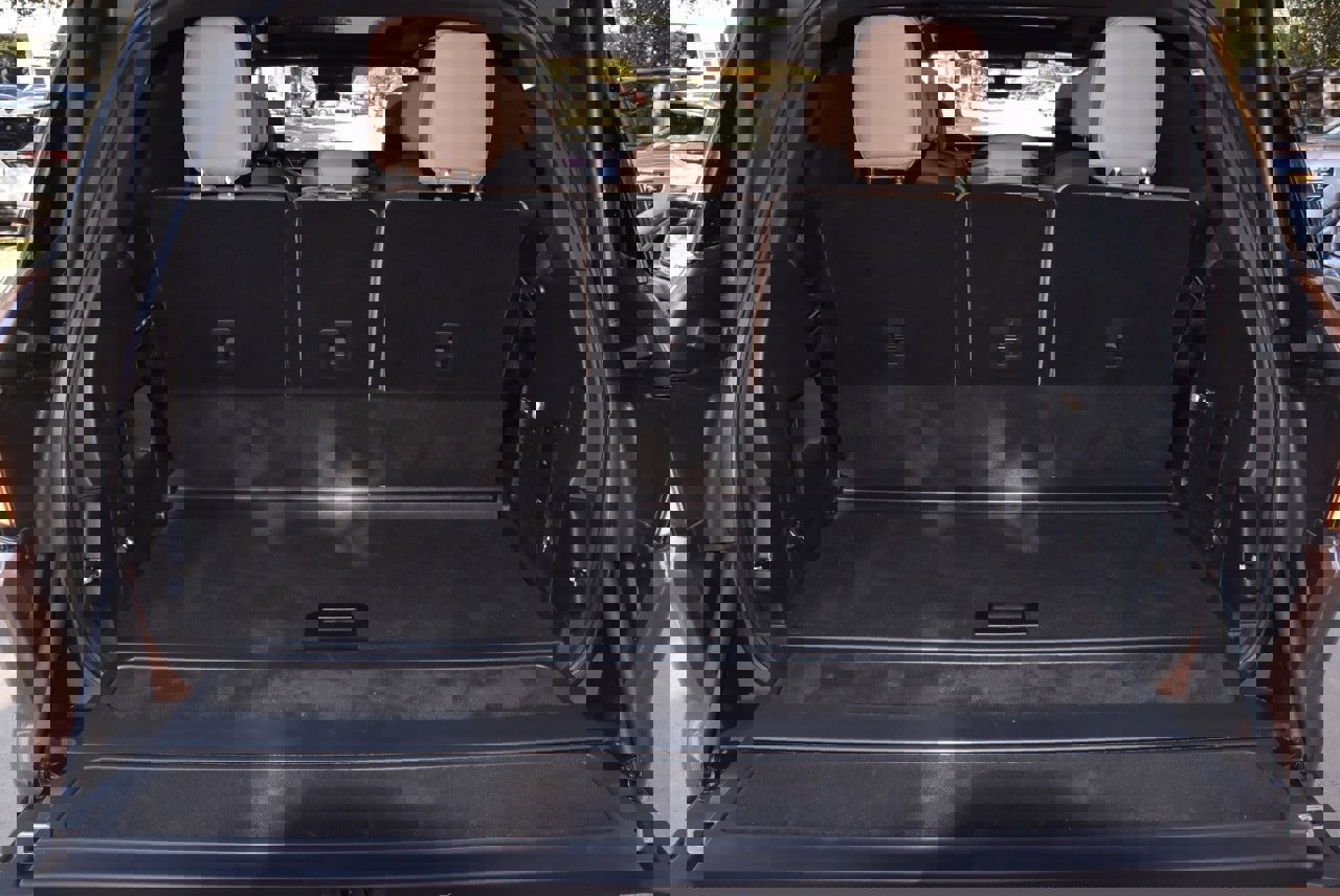 Certified 2025 Lincoln Navigator Black Label image 44