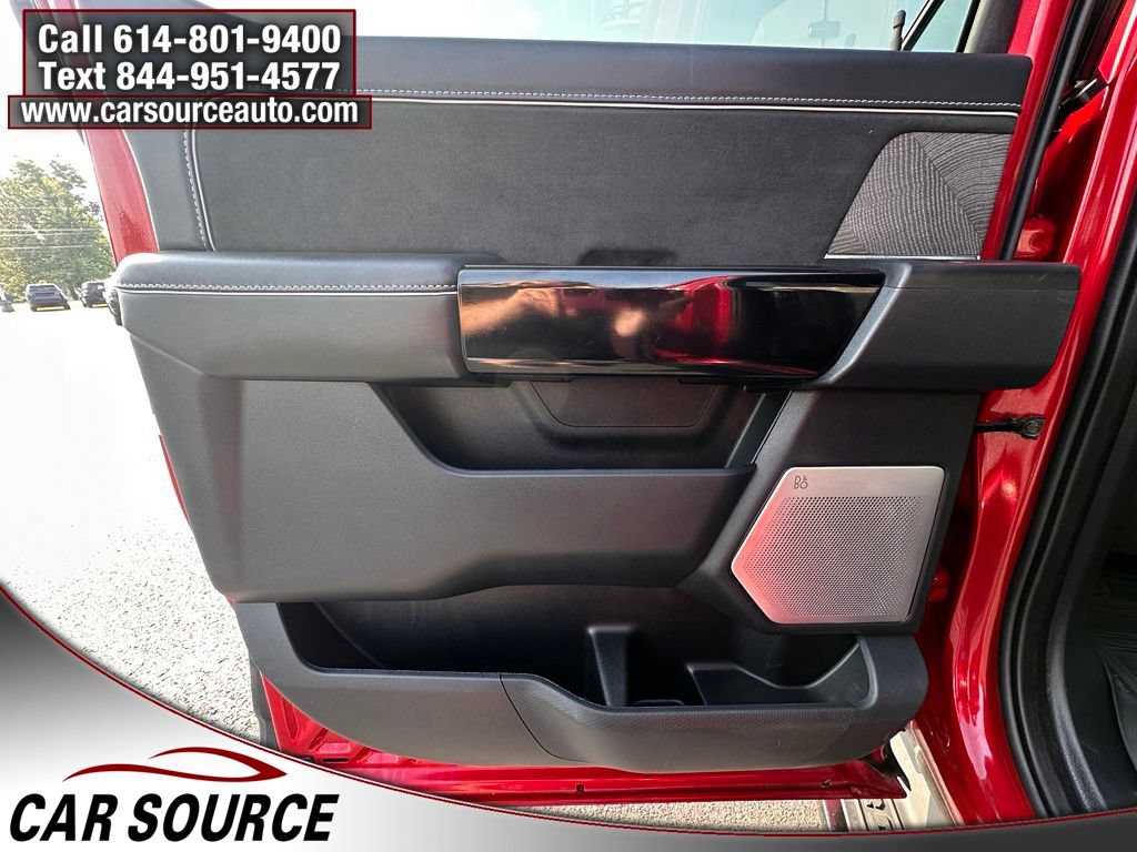 Used 2022 Ford F150 Lightning Platinum AWD/4WD image 28