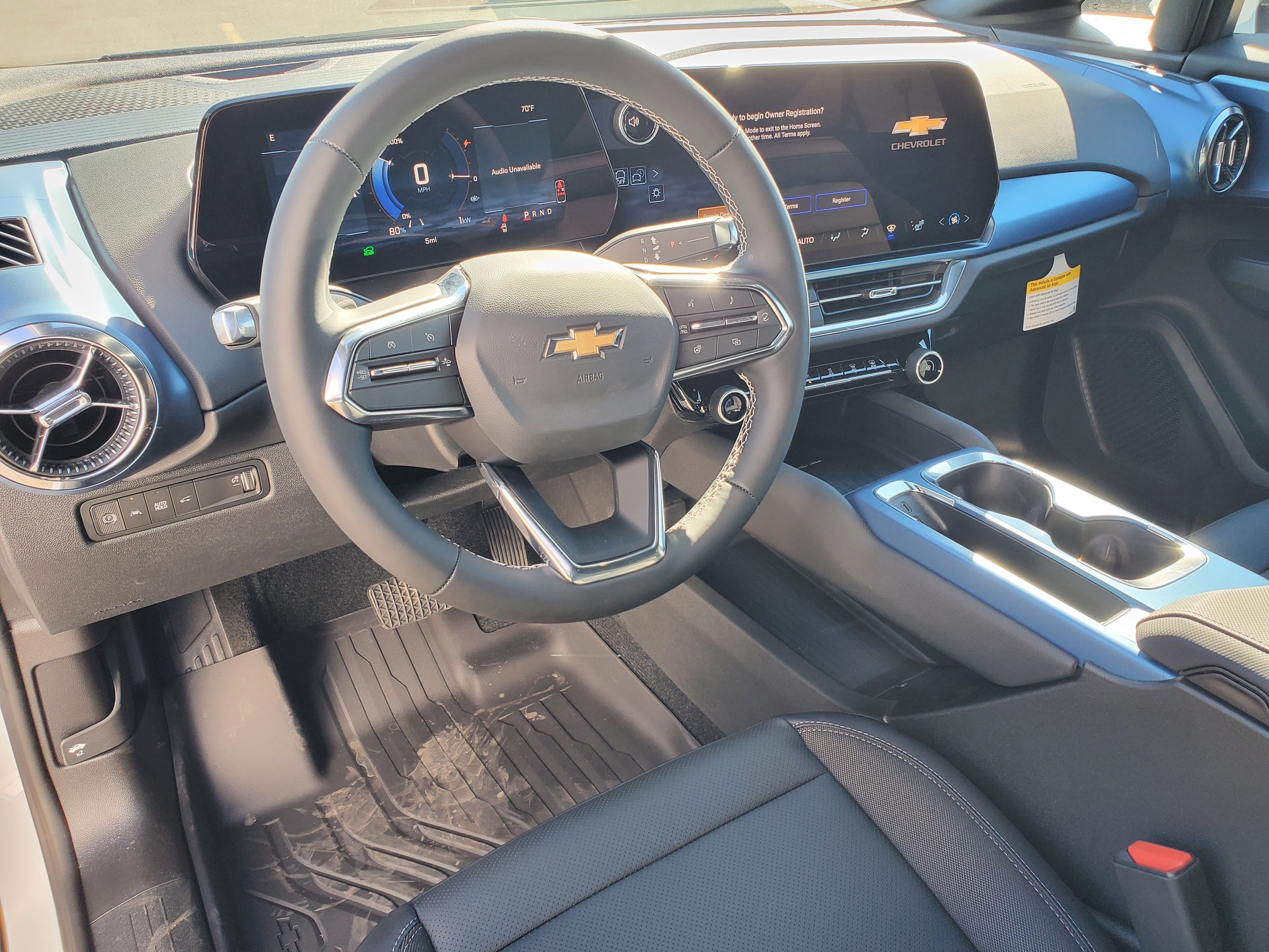 New 2026 Chevrolet Equinox EV LT image 9