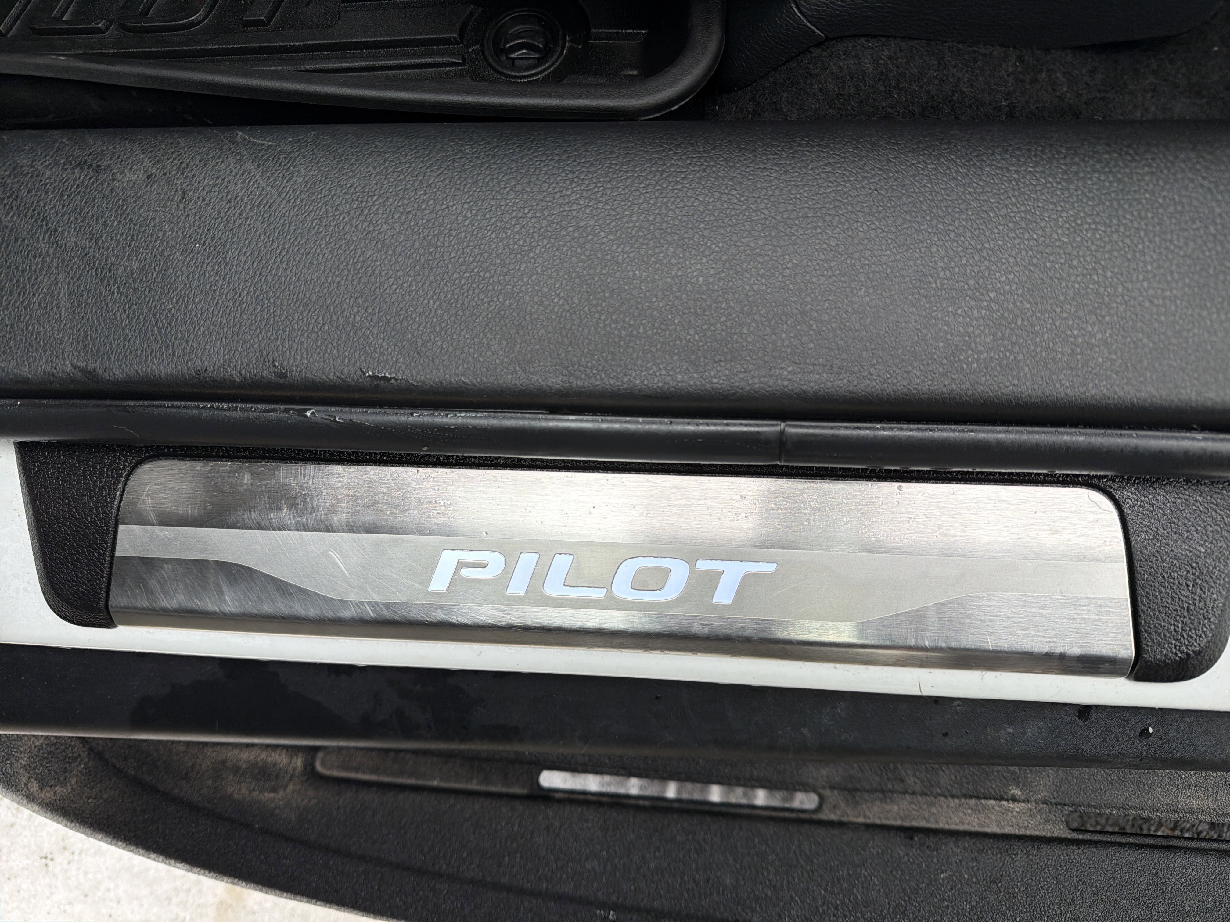 Used 2022 Honda Pilot Black Edition image 14