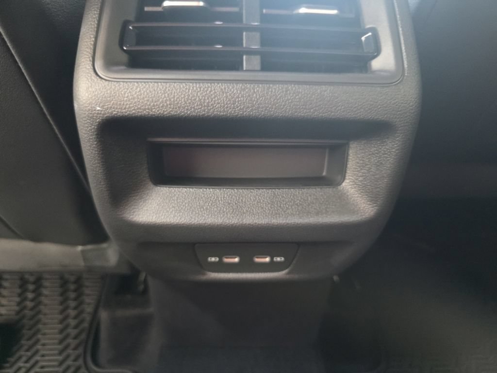 New 2026 Volkswagen Tiguan SE R-Line AWD/4WD image 27