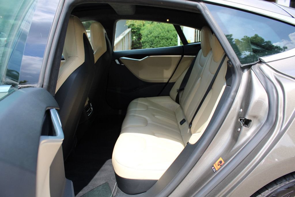 Used 2015 Tesla Model S 70D AWD/4WD image 28
