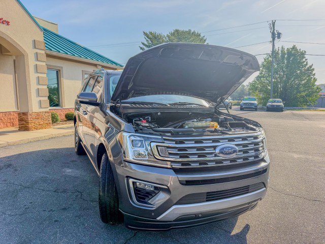Used 2020 Ford Expedition Limited image 18