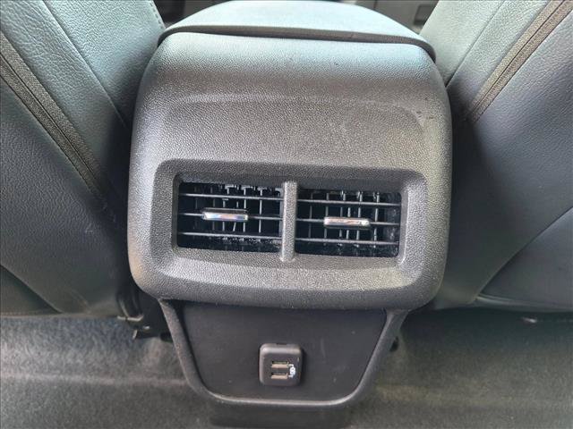 Used 2023 Chevrolet Equinox LT w/ Driver Convenience Package FWD image 16