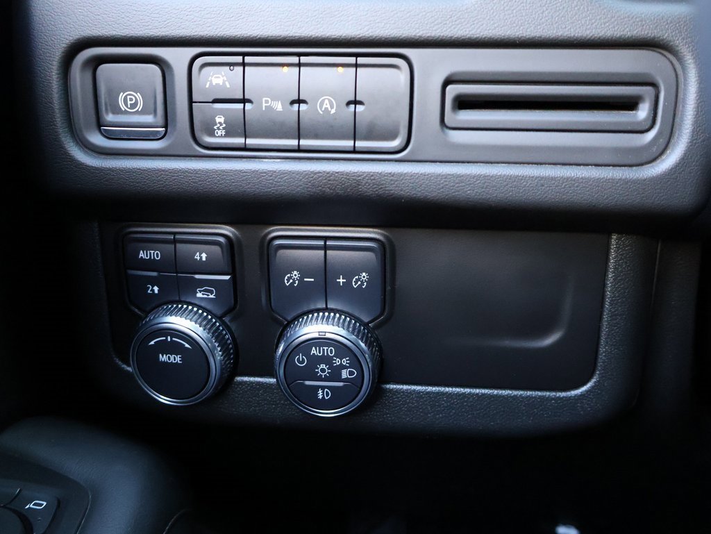 Certified 2024 GMC Yukon XL SLE w/ Gmc Pro Safety Plus Package image 40