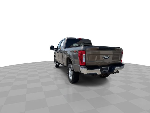 Used 2018 Ford F250 XLT AWD/4WD image 6