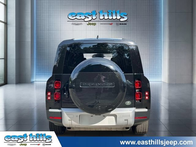 Used 2023 Land Rover Defender 130 SE AWD/4WD image 4