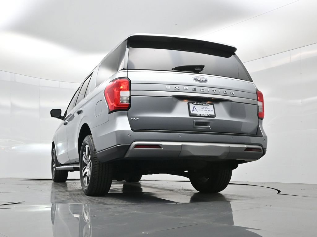 Used 2022 Ford Expedition XLT image 49