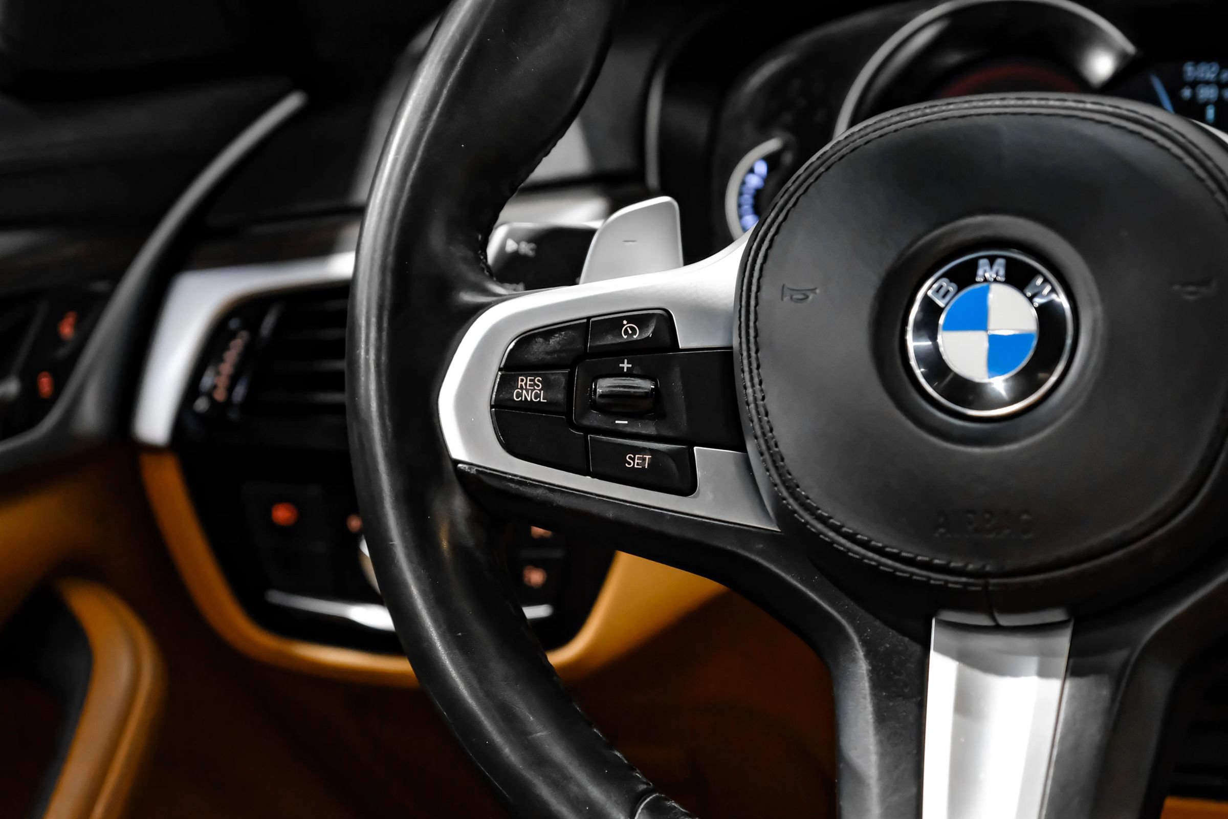 Used 2017 BMW 540i RWD image 18