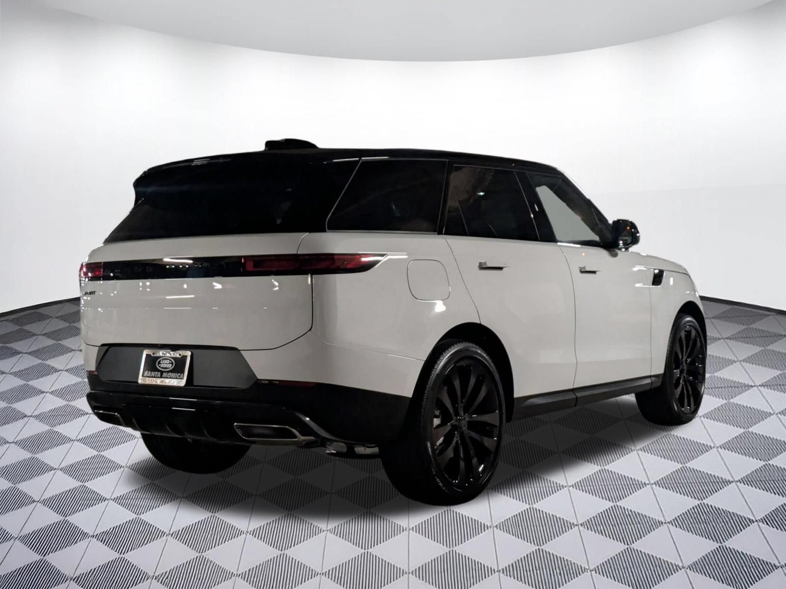New 2026 Land Rover Range Rover Sport SE AWD/4WD image 10