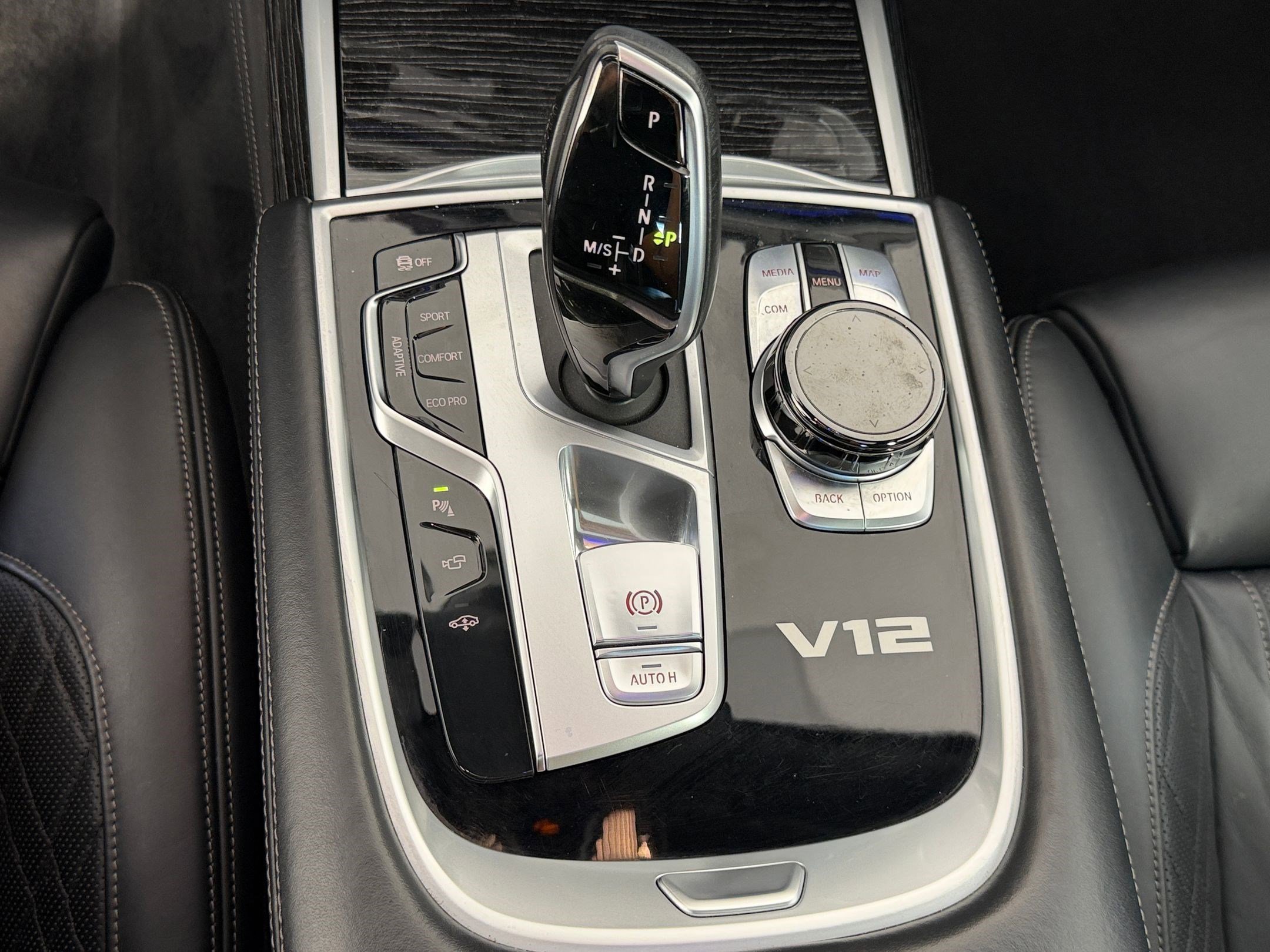 Used 2020 BMW M760i xDrive w/ Luxury Rear Seating Package image 18