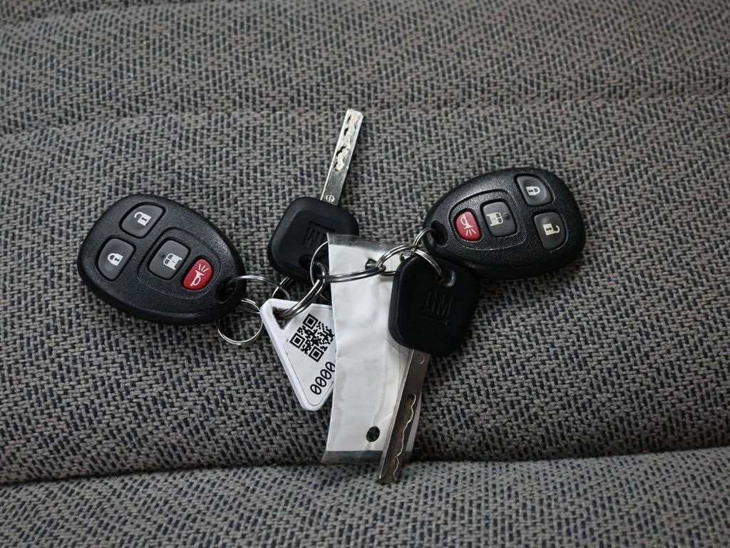 Used 2017 Chevrolet Express 3500 LT w/ LT Preferred Equipment Group image 25