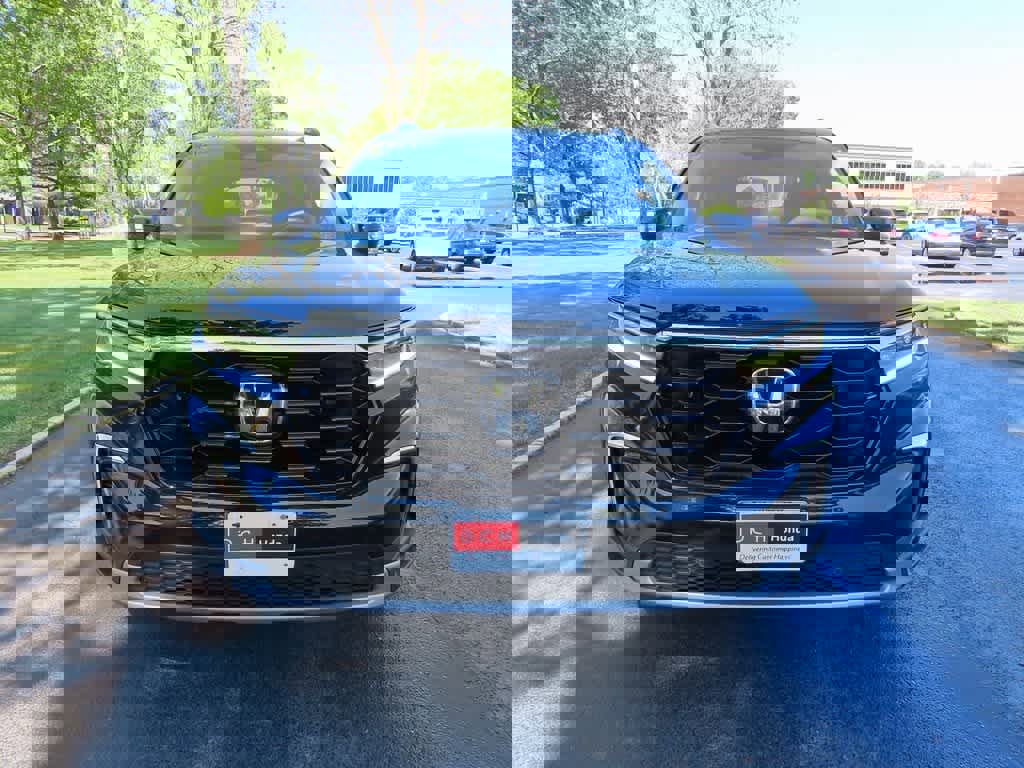 New 2025 Honda Pilot Touring image 6