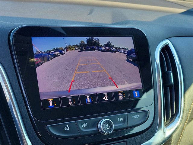 Used 2023 Chevrolet Equinox Premier image 26