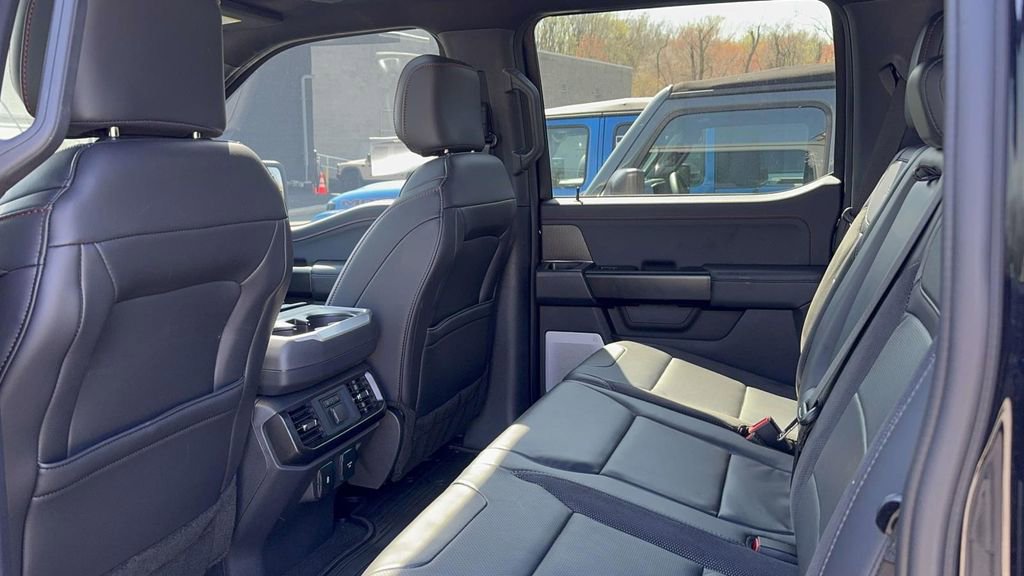 Used 2025 Ford F150 Raptor AWD/4WD image 42