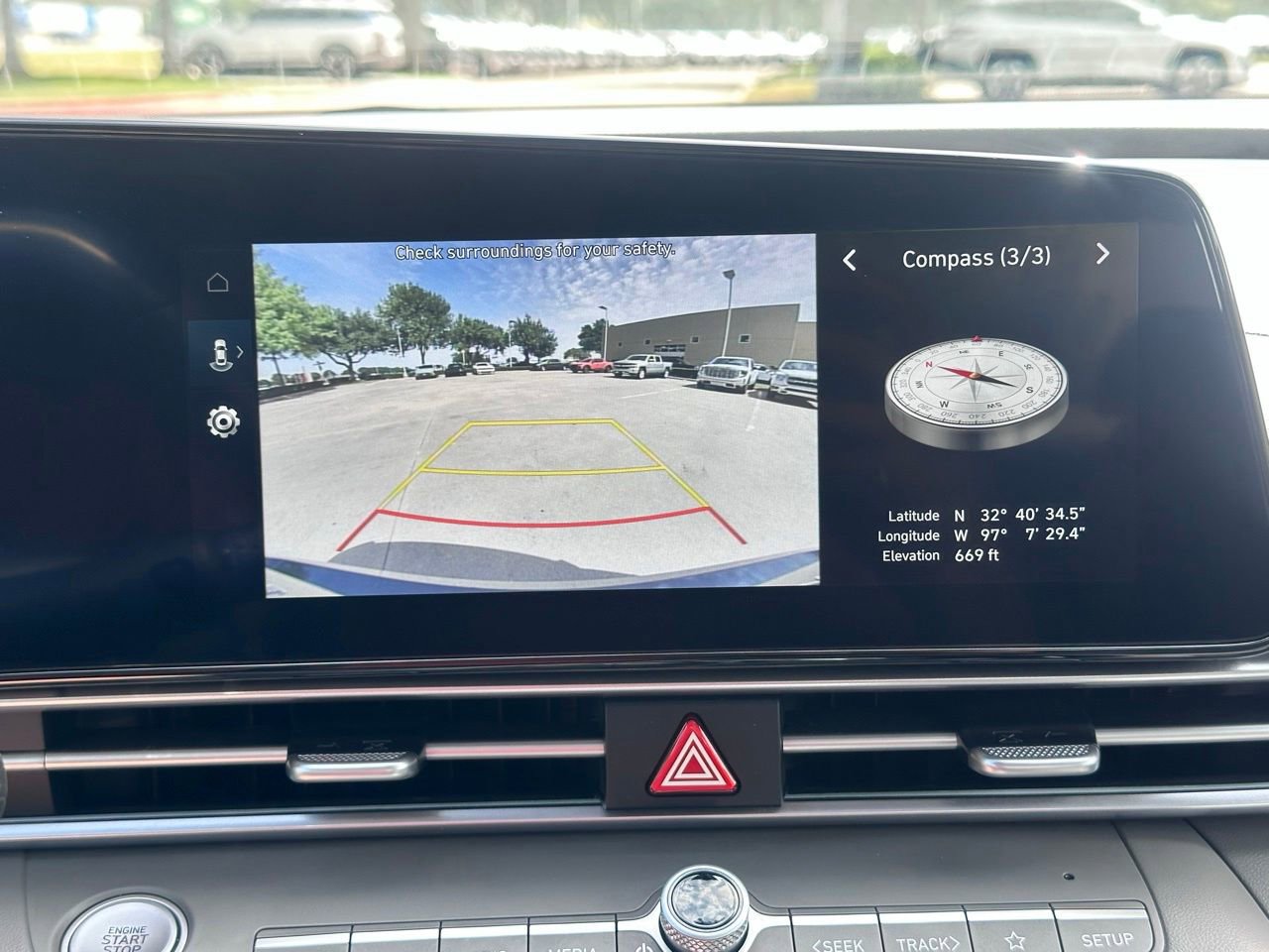 Used 2025 Hyundai Elantra SEL FWD image 34