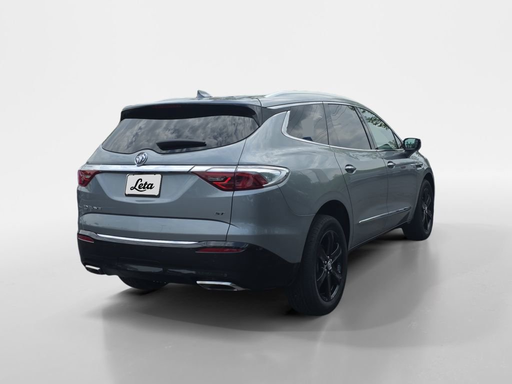 Used 2023 Buick Enclave Essence w/ Sport Touring Edition AWD/4WD image 4