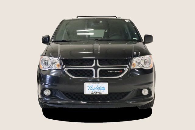 Used 2019 Dodge Grand Caravan SXT image 3