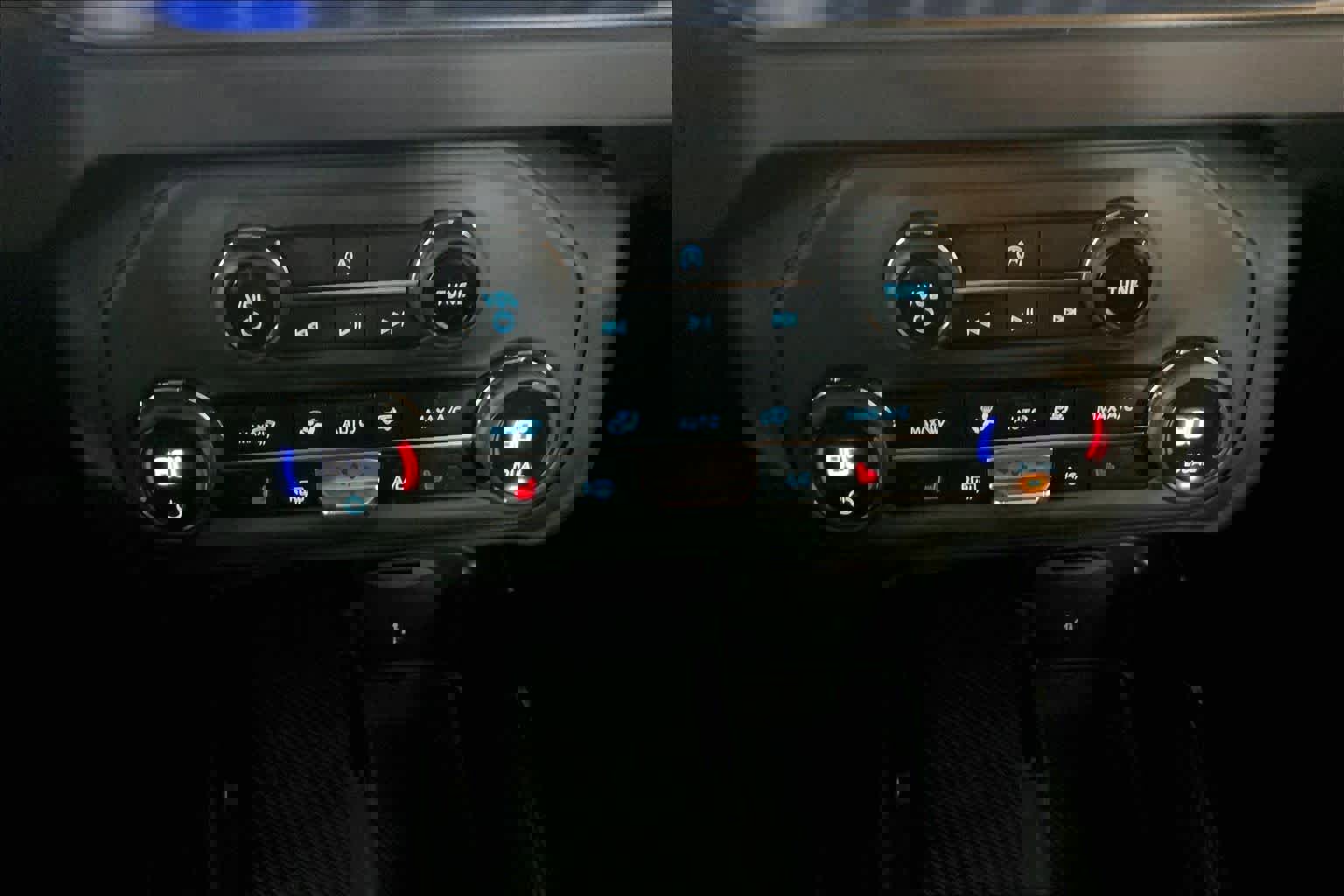 Used 2025 Ford Bronco Big Bend image 33