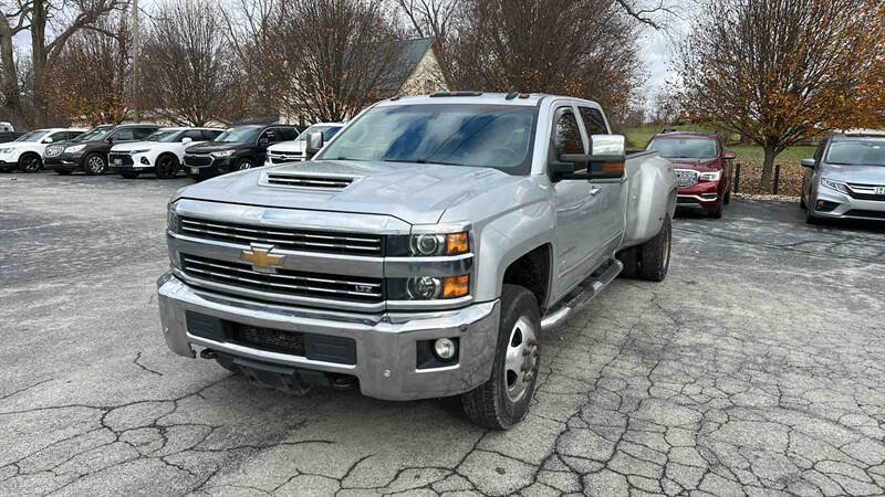 Used 2018 Chevrolet Silverado 3500 LTZ w/ Duramax Plus Package AWD/4WD image 4