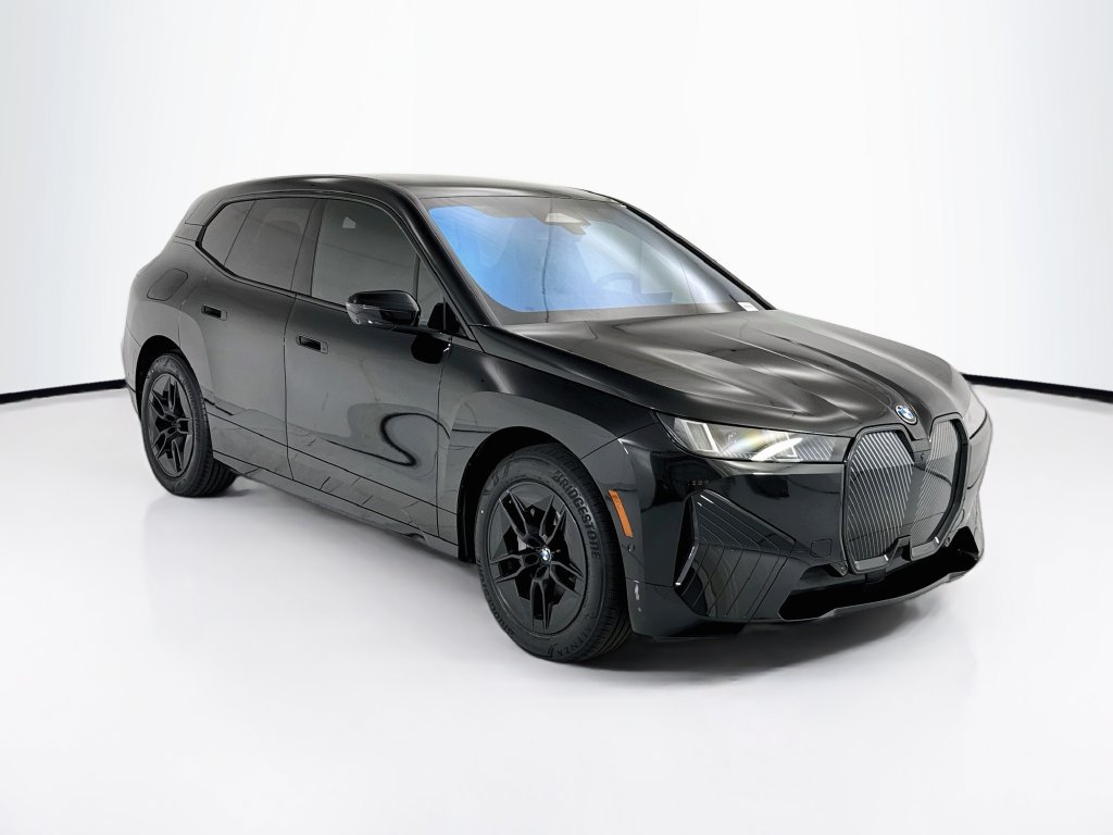 Used 2026 BMW iX xDrive45 w/ Premium Package AWD/4WD image 3