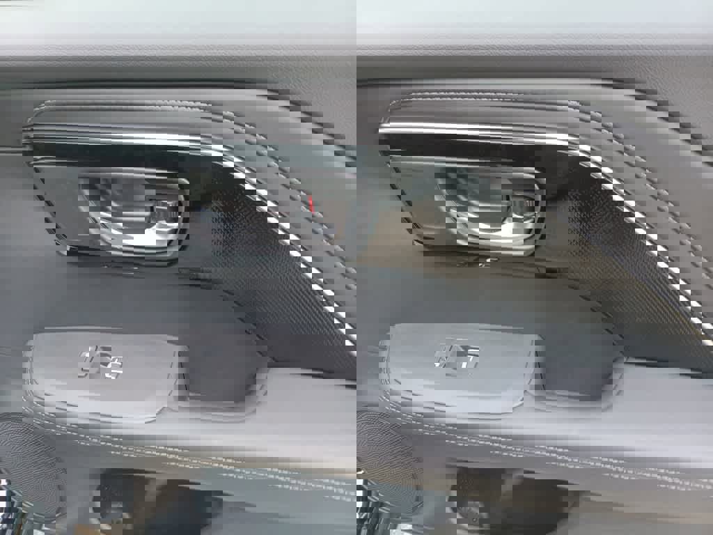 Used 2025 Acura ADX AWD image 26