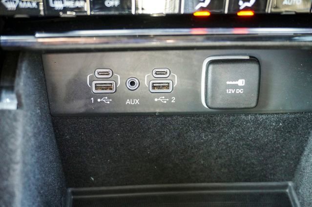 Used 2022 Jeep Grand Cherokee L Limited image 23