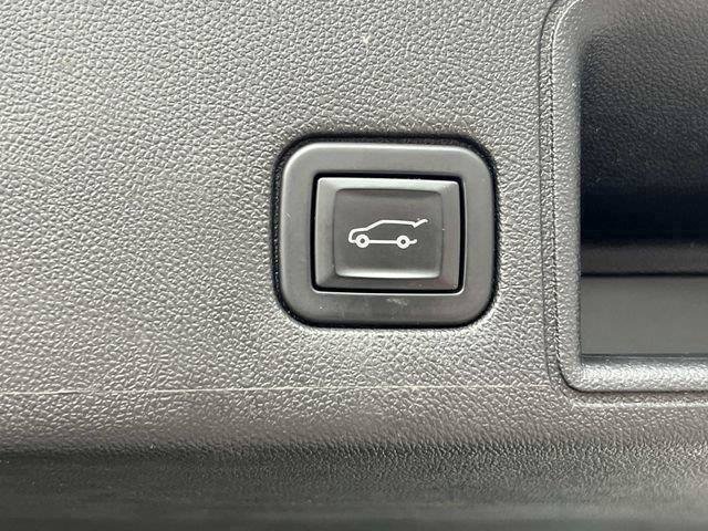 Used 2020 GMC Terrain SLT w/ Preferred Package FWD image 11