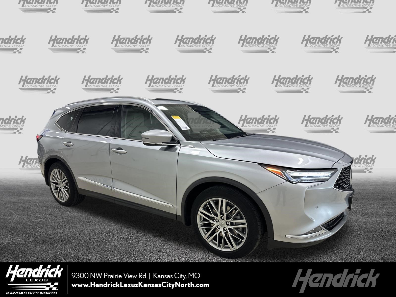 Used 2023 Acura MDX SH-AWD w/ Advance Package image 1