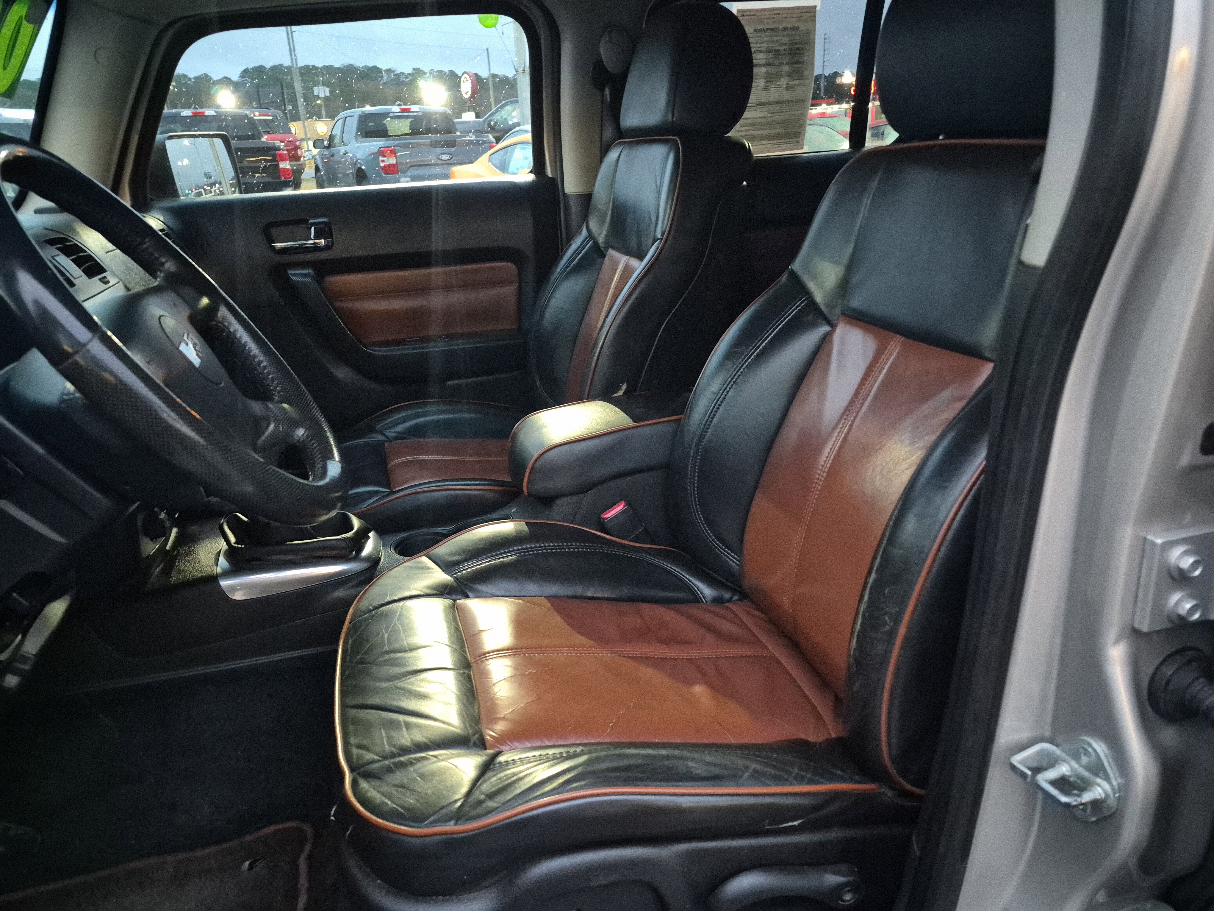 Used 2006 HUMMER H3 image 10