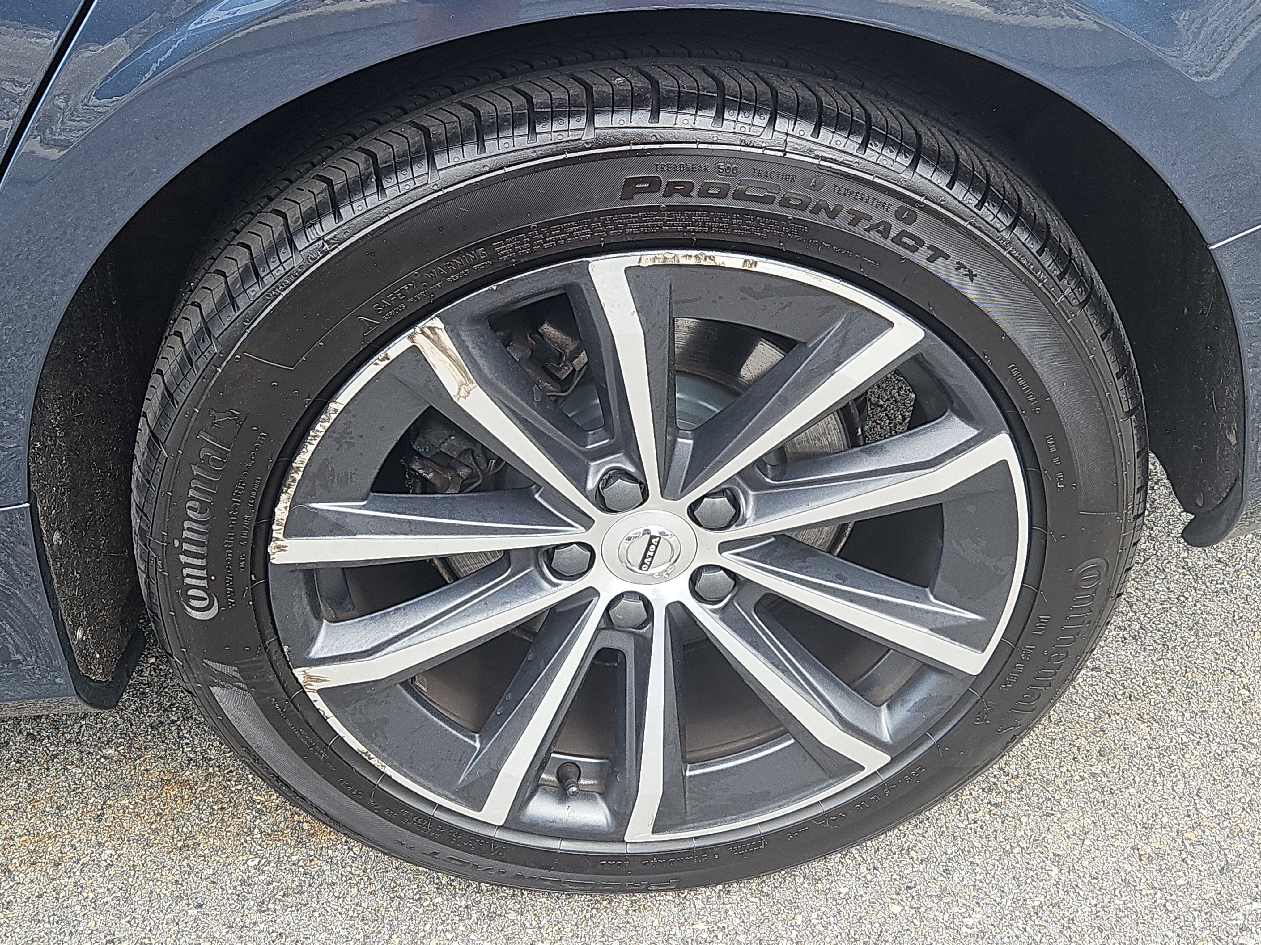 Used 2021 Volvo S60 T5 Momentum w/ Premium Package FWD image 26