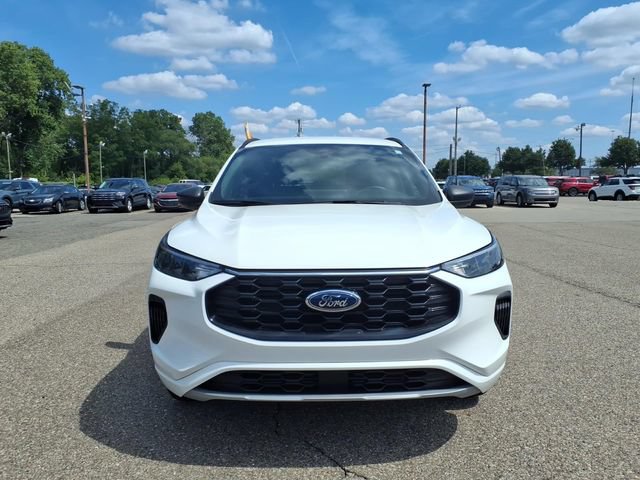 Certified 2024 Ford Escape ST-Line w/ Tech Pack #1 AWD/4WD video 2