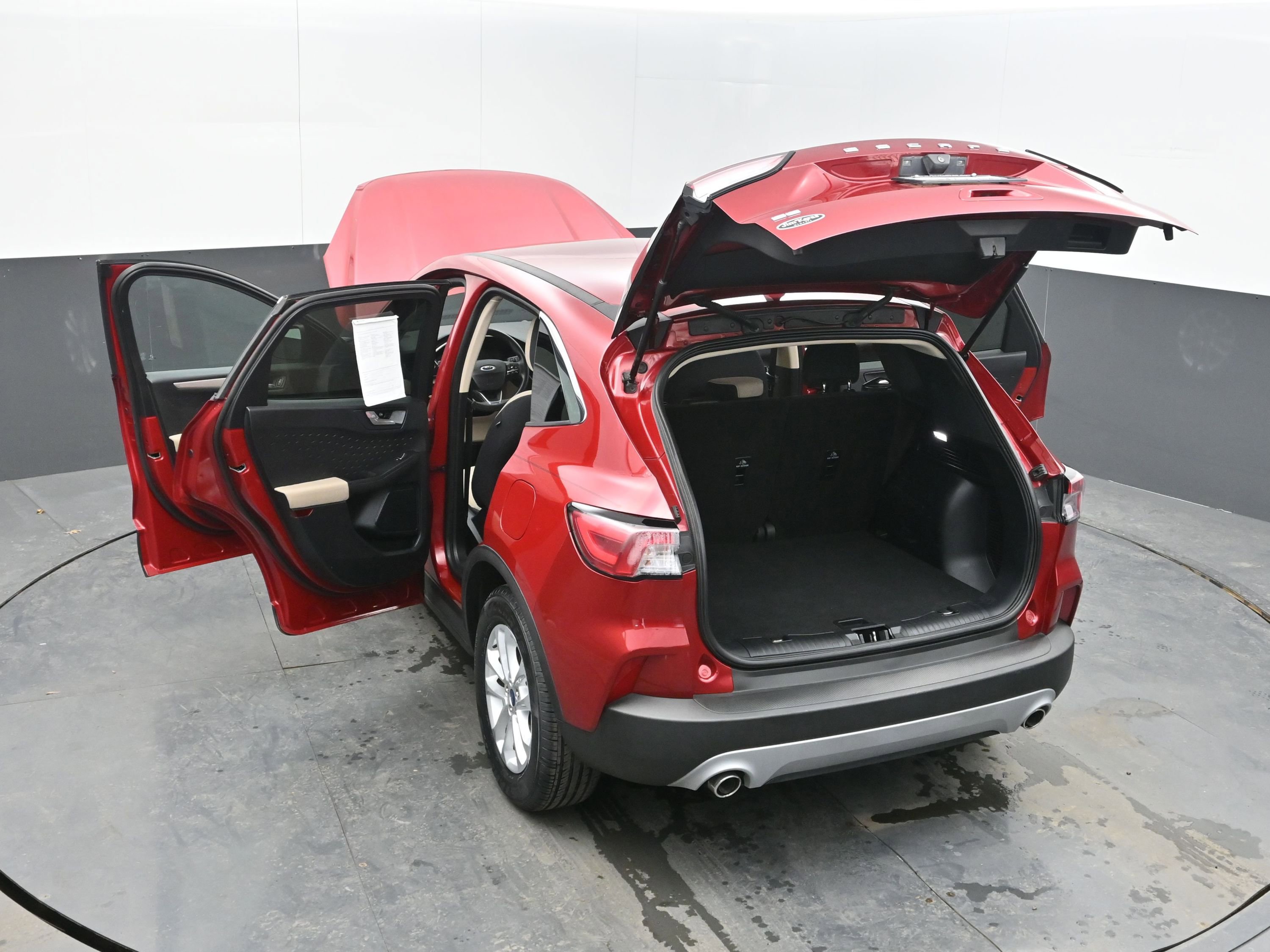 Used 2020 Ford Escape SE image 43