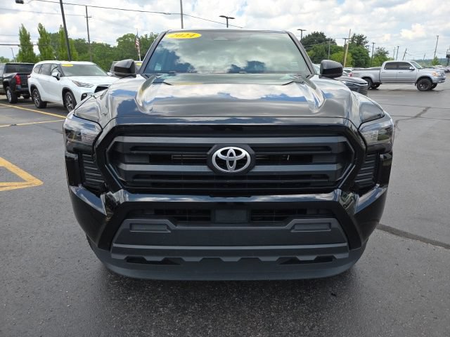 Used 2024 Toyota Tacoma SR AWD/4WD image 2