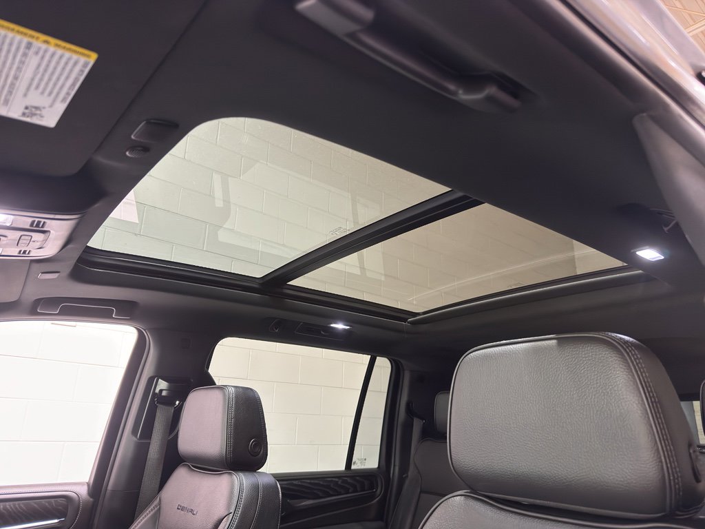 Used 2024 GMC Yukon XL Denali image 39