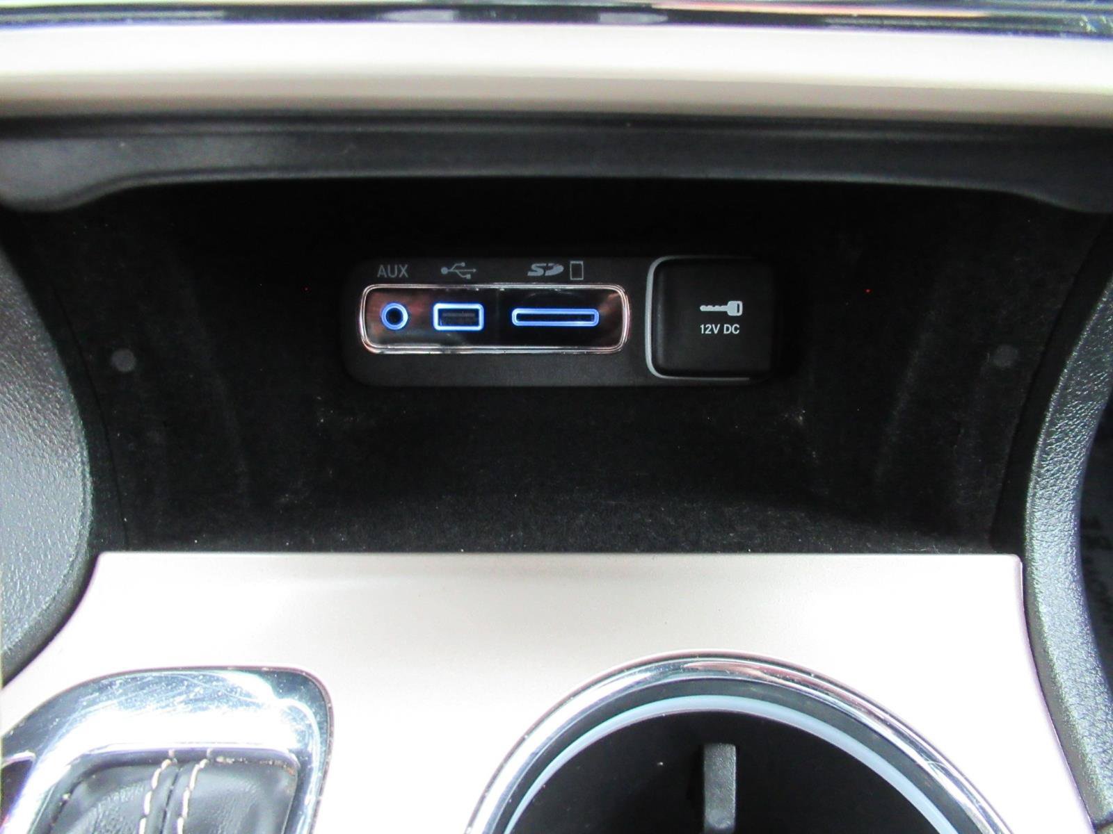 Used 2017 Jeep Grand Cherokee Overland AWD/4WD image 29