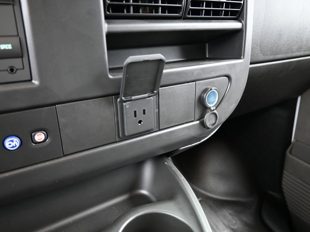New 2025 Chevrolet Express 2500 Extended w/ Driver Convenience Package image 20