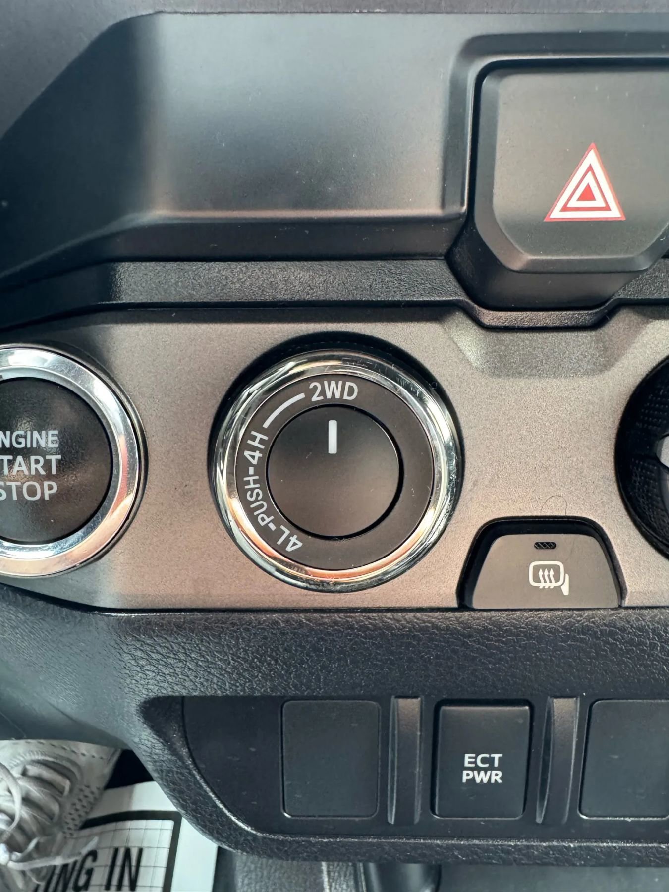 Used 2021 Toyota Tacoma TRD Off-Road image 32