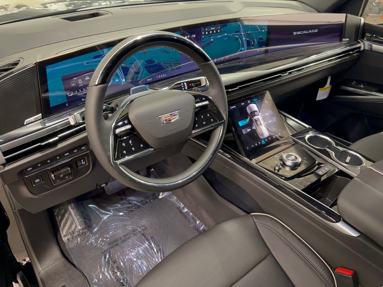 New 2027 Cadillac Escalade Sport w/ Touring Package AWD/4WD image 4