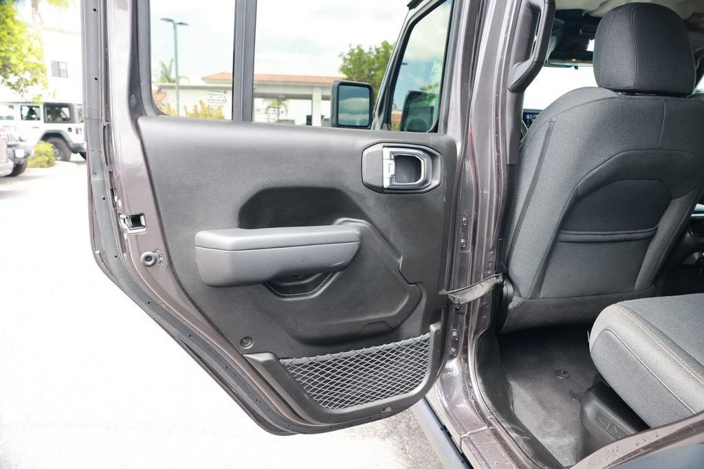 Used 2025 Jeep Wrangler Unlimited Sport S 4xe AWD/4WD image 36