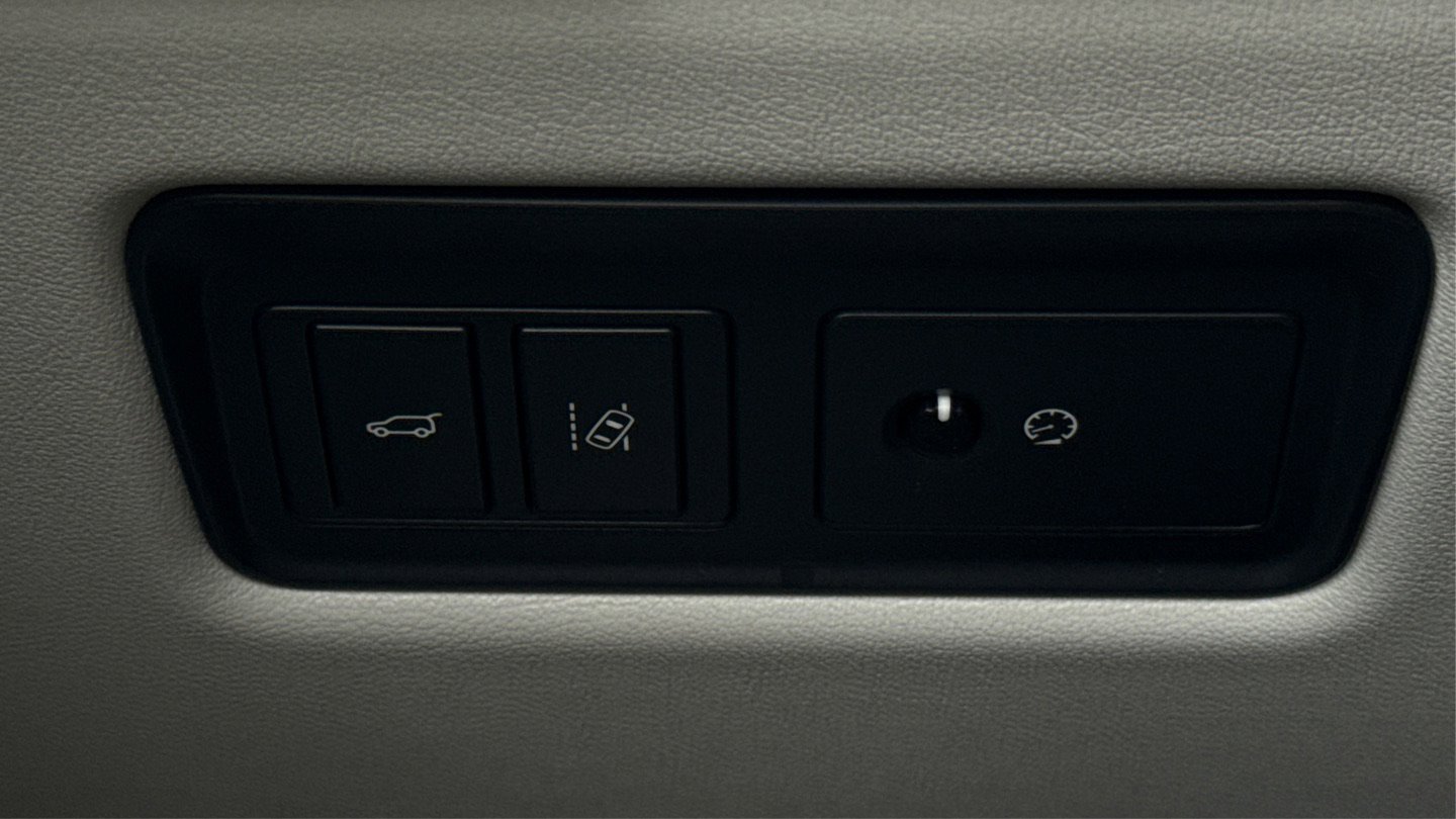 Used 2016 Land Rover Range Rover HSE image 49