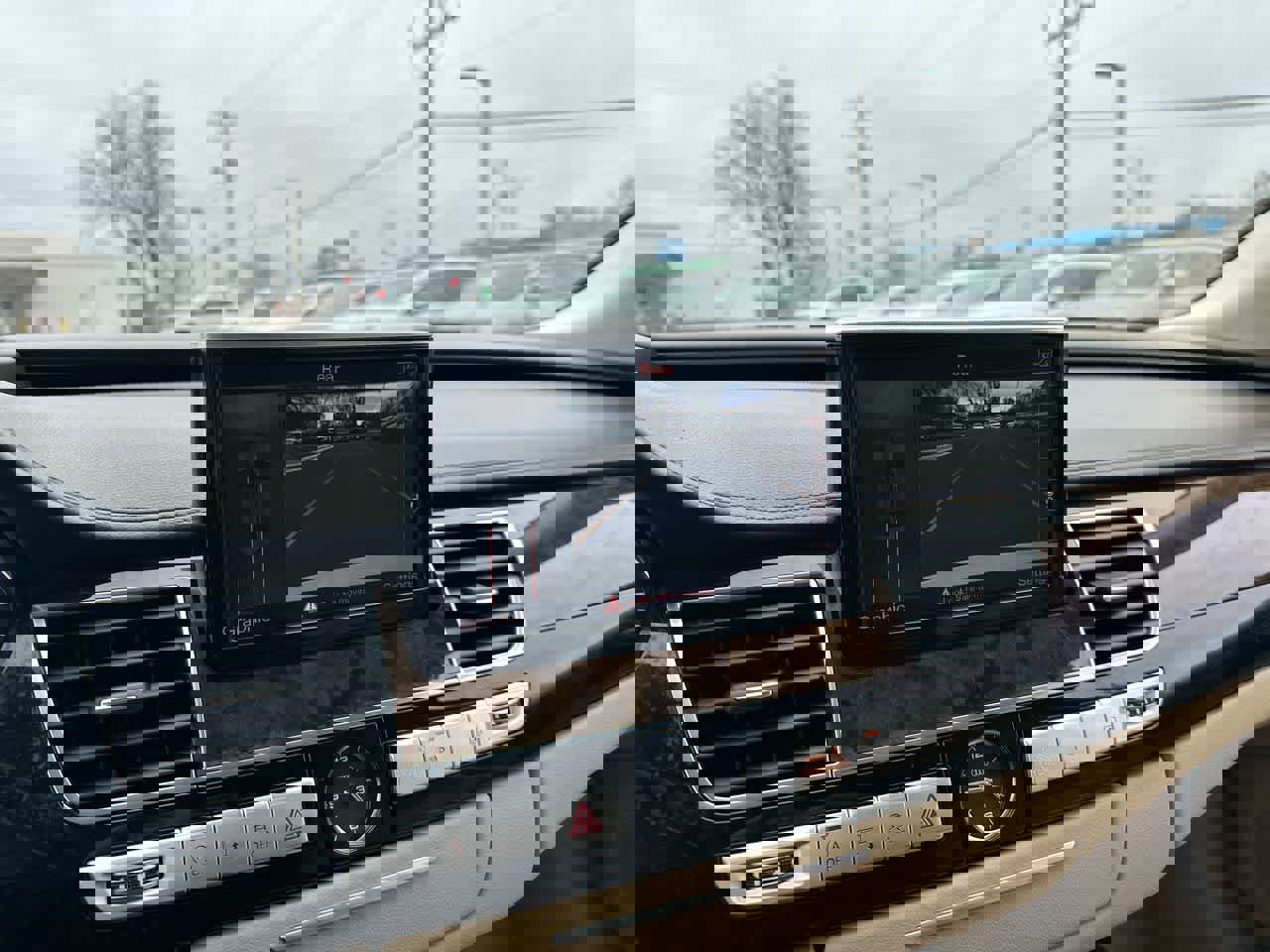 Used 2015 Audi A8 L 3.0T w/ Premium Package image 33