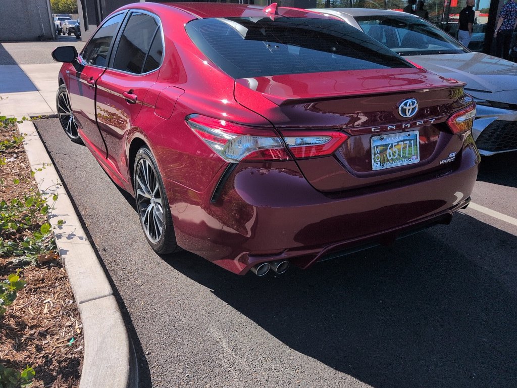 Used 2018 Toyota Camry SE w/ Audio Package FWD image 5