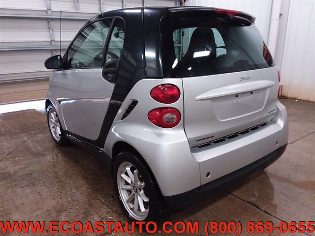 Used 2009 smart fortwo passion RWD image 6