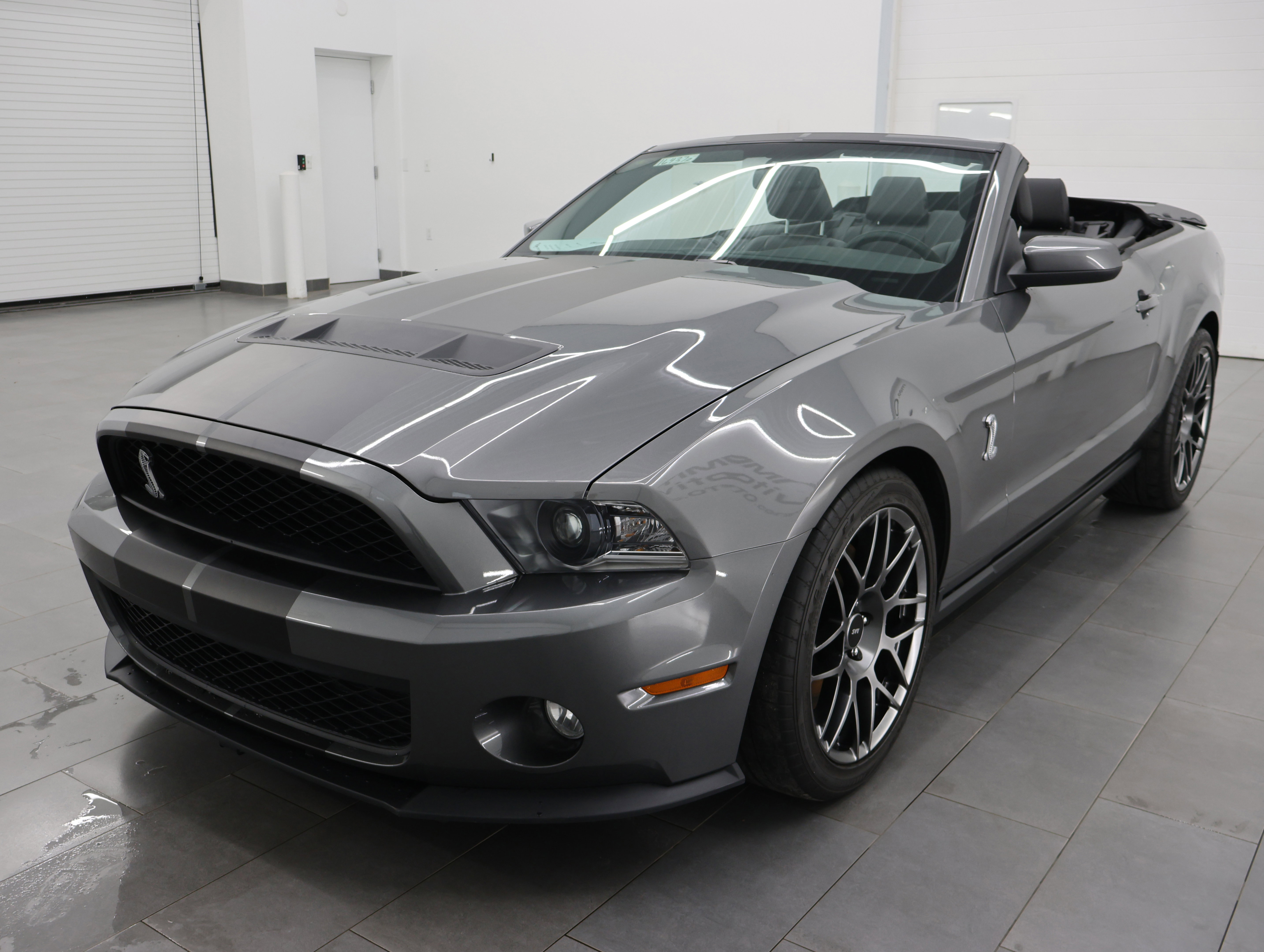 Used 2011 Ford Mustang Shelby GT500 w/ SVT Performance Pkg RWD image 50