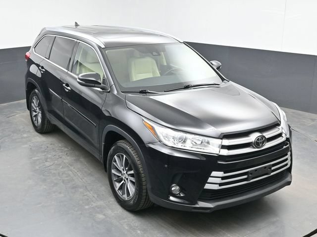 Used 2018 Toyota Highlander XLE w/ Protection Package #3 AWD/4WD image 38