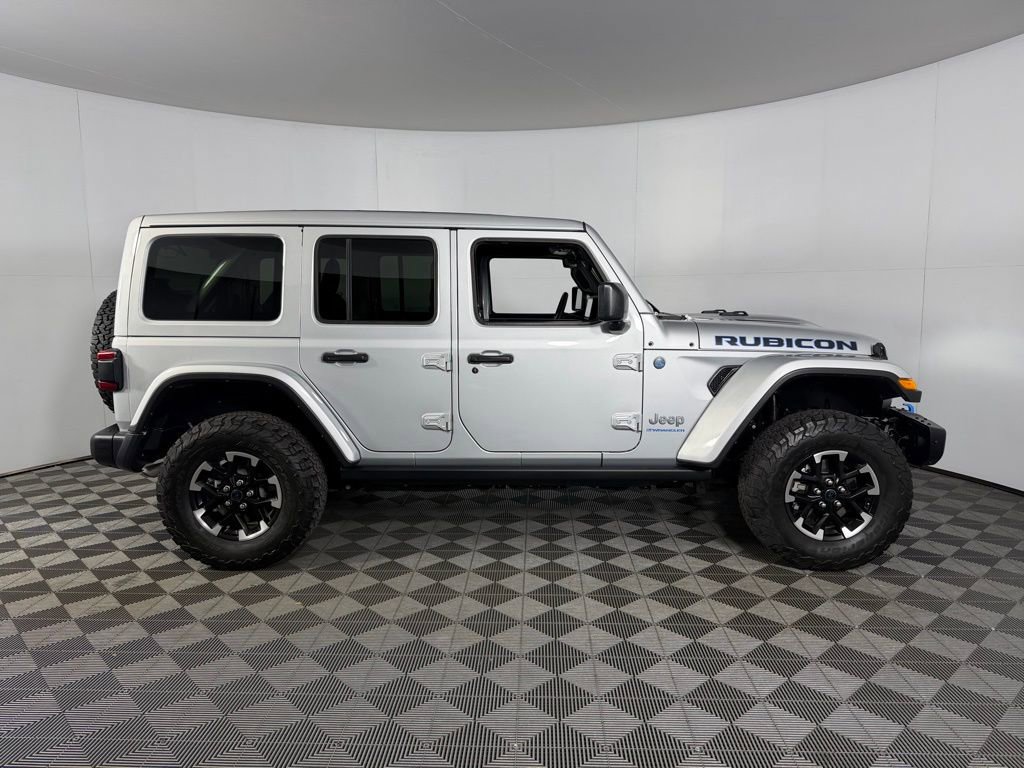 Used 2024 Jeep Wrangler Unlimited Rubicon 4xe image 3